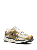 Zoom Vomero 5 Metallic Gold