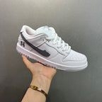DuxSuper Dunk Low